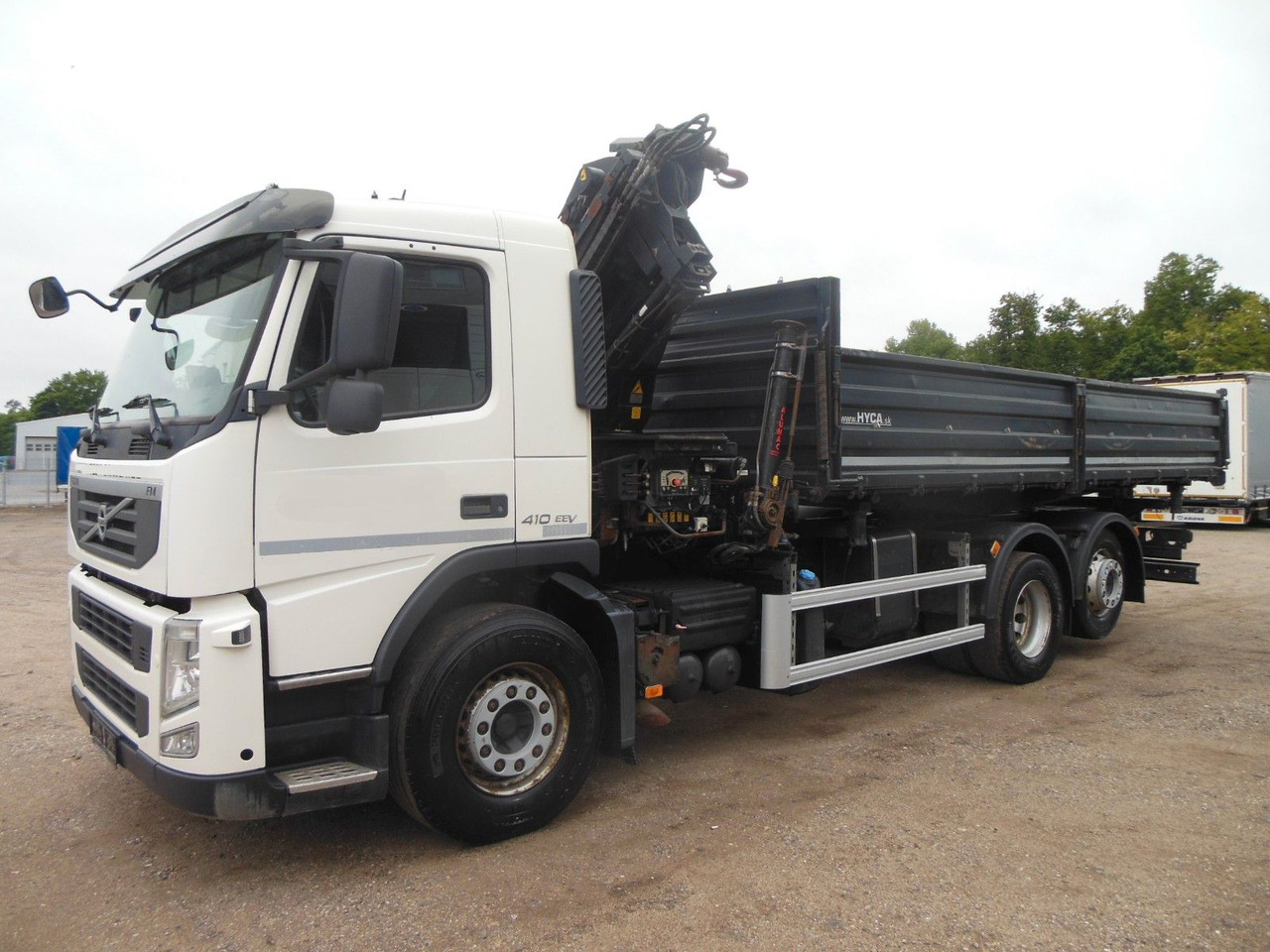 Volvo FM 410, 6X2, DREISEITEN KIPPER, HIAB XS 211 - Camión volquete, Camión grúa: foto 1 Volvo FM 410, 6X2, DREISEITEN KIPPER, HIAB XS 211 - Camión volquete, Camión grúa: foto 1