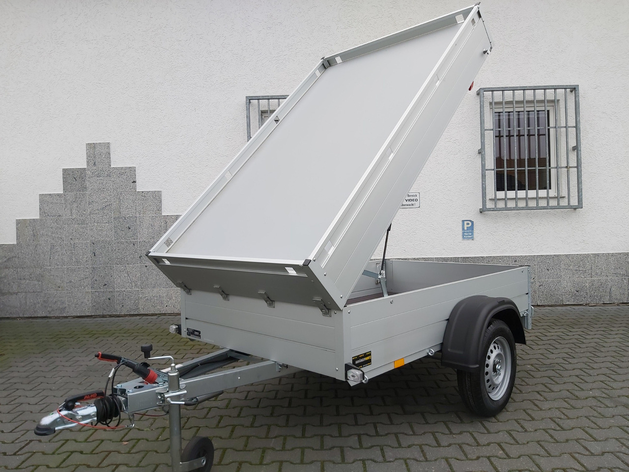 ALUBOXX Deckelanhänger GTB 750 HT 211x126x48 (XS) 750kg Winter Aktion - Remolque de coche: foto 1 ALUBOXX Deckelanhänger GTB 750 HT 211x126x48 (XS) 750kg Winter Aktion - Remolque de coche: foto 1