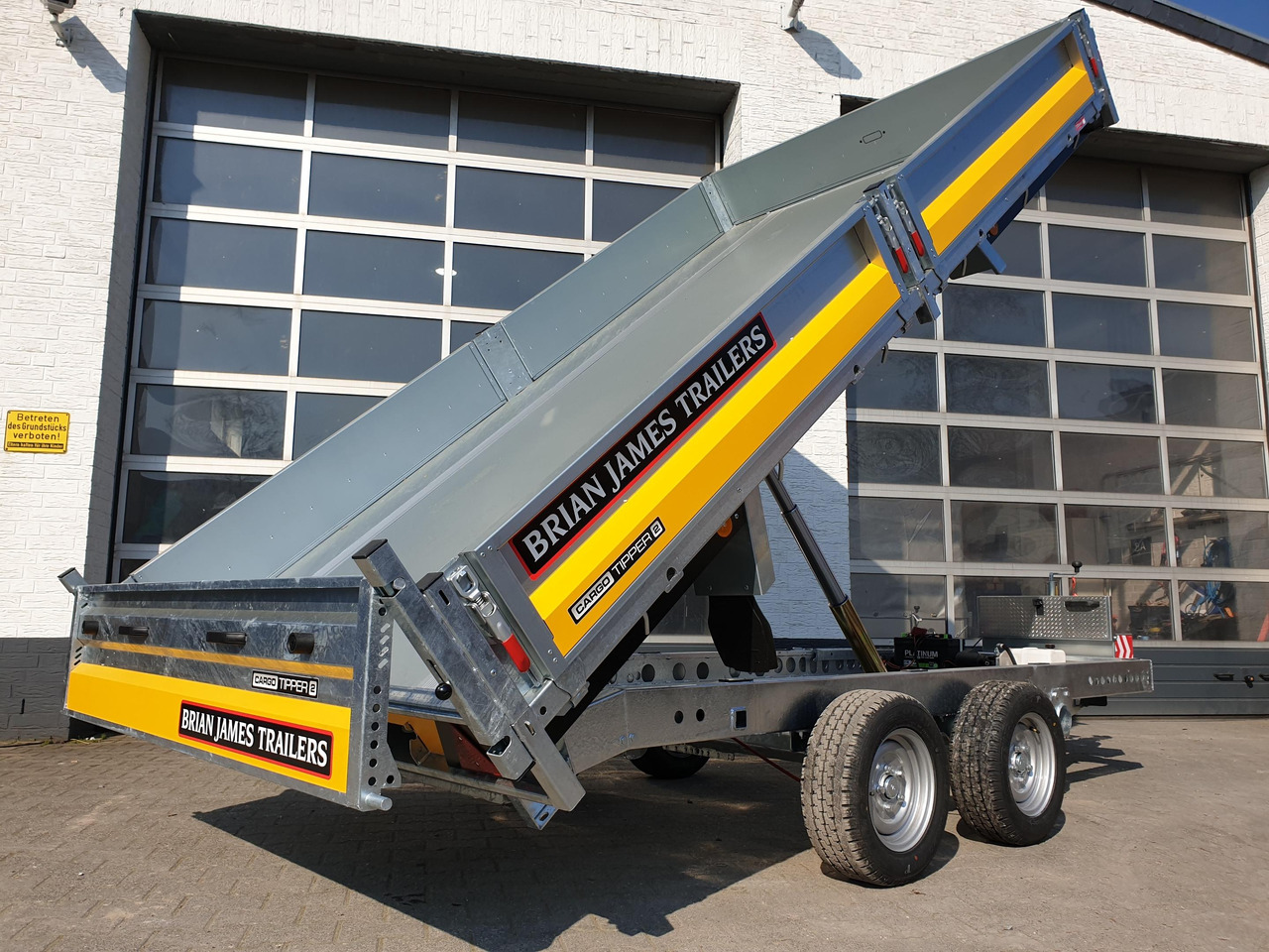 Brian James Trailer CarGO Tipper 2 elektrisch 360x195x30cm Pendelklappe Tandem niedrig 12" 3500kg os - Remolque volquete: foto 1 Brian James Trailer CarGO Tipper 2 elektrisch 360x195x30cm Pendelklappe Tandem niedrig 12" 3500kg os - Remolque volquete: foto 1
