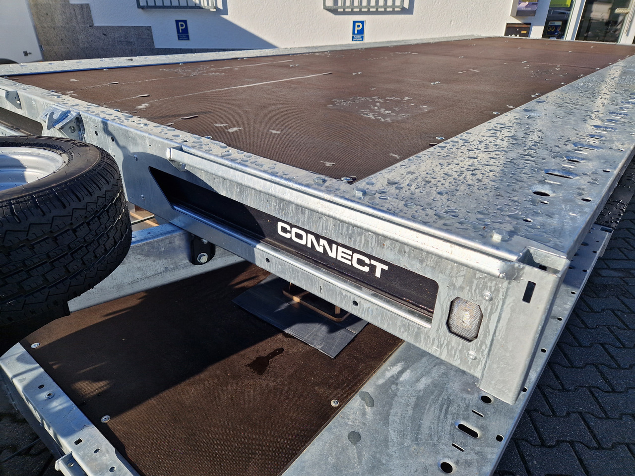 Brian James Trailer Connect 550x229cm blackline Plattform Tridem 10" 3500kg (XXL) - Remolque plataforma/ Caja abierta: foto 4 Brian James Trailer Connect 550x229cm blackline Plattform Tridem 10" 3500kg (XXL) - Remolque plataforma/ Caja abierta: foto 4