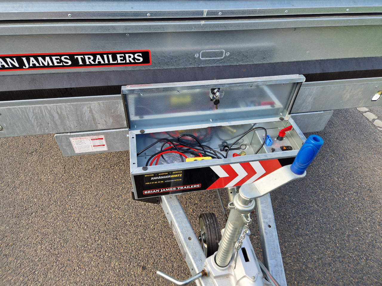 Brian James Trailer Tipper 400x200x100cm Aufsatz elektro blackline LED Tridem 3500kg Modell 24 - Remolque volquete: foto 5 Brian James Trailer Tipper 400x200x100cm Aufsatz elektro blackline LED Tridem 3500kg Modell 24 - Remolque volquete: foto 5