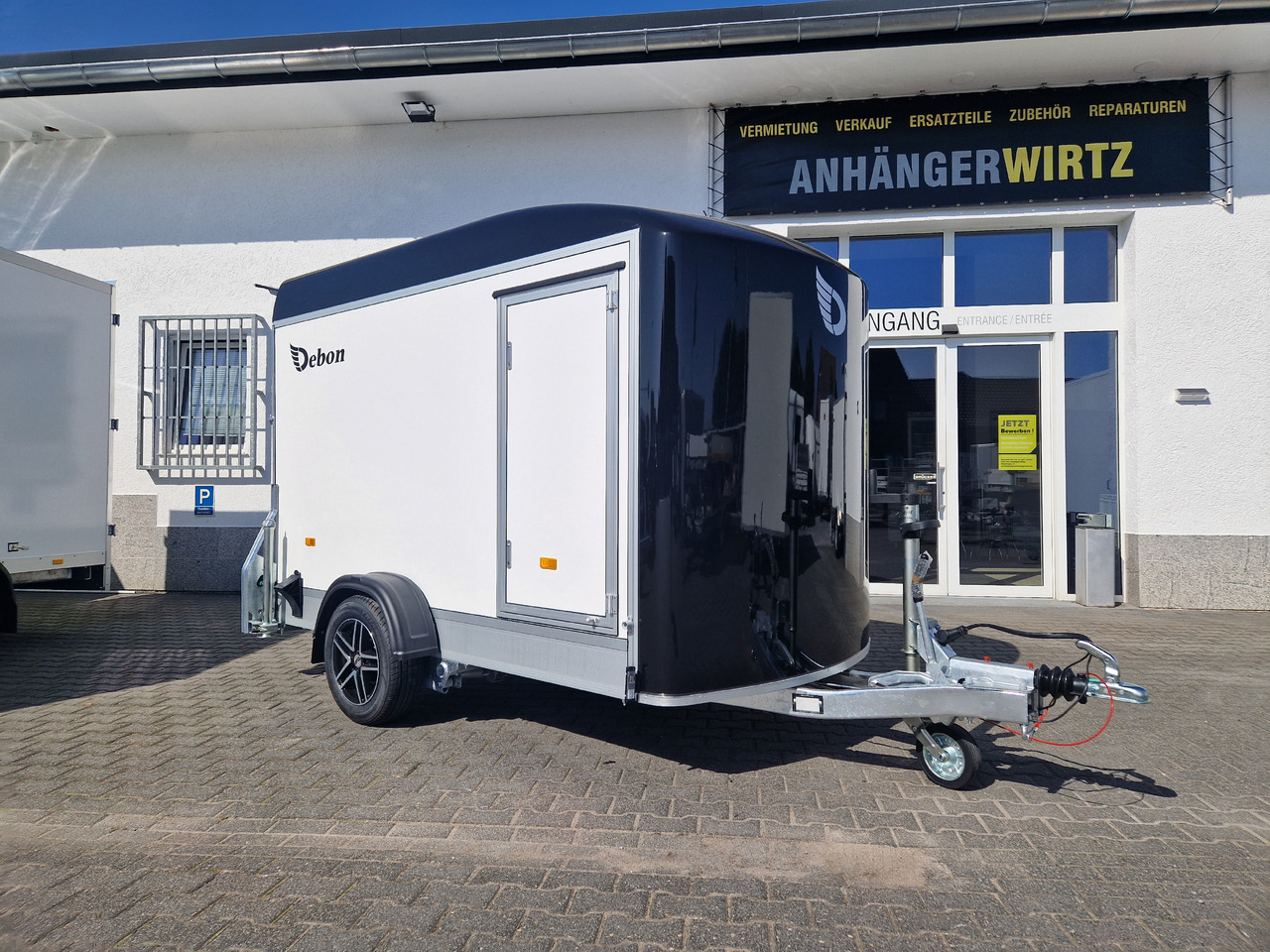 Cargo Roadster 300 300x150x184cm Sandwich weiß Poly black Seitenklappe &Tür Alufelgen 1300kg Pullman - Remolque venta ambulante: foto 5 Cargo Roadster 300 300x150x184cm Sandwich weiß Poly black Seitenklappe &Tür Alufelgen 1300kg Pullman - Remolque venta ambulante: foto 5