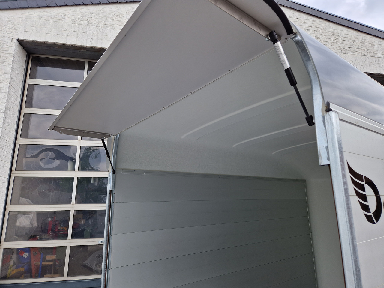 Cargo Roadster 400 312x164x184cm Alu Poly darkgrey Aluboden Seitentür 1300kg Pullman 100 km/H Abverk - Remolque de coche: foto 3 Cargo Roadster 400 312x164x184cm Alu Poly darkgrey Aluboden Seitentür 1300kg Pullman 100 km/H Abverk - Remolque de coche: foto 3