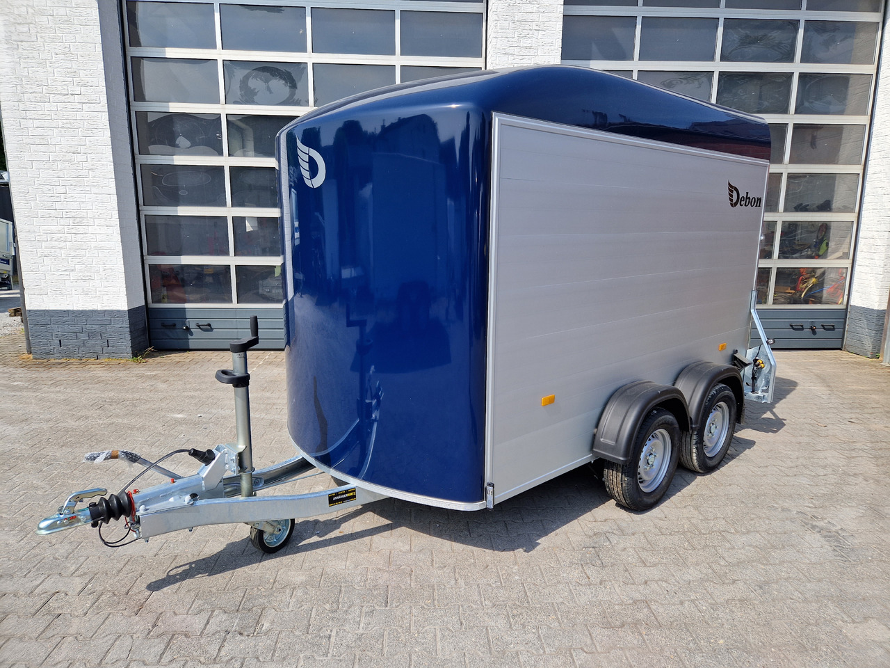 Cargo Roadster 500 312x167x199cm Alu Poly royalblue Pullman 100 km/H 2000kg Abverkauf - Remolque caja cerrada: foto 5 Cargo Roadster 500 312x167x199cm Alu Poly royalblue Pullman 100 km/H 2000kg Abverkauf - Remolque caja cerrada: foto 5