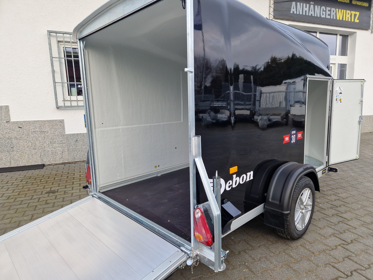 Remolque de coche Debon Cargo 1300 300x152x168cm black Seitentür Alufelgen silver Pullman II 100km/H 1300kg Modell 25: foto 16