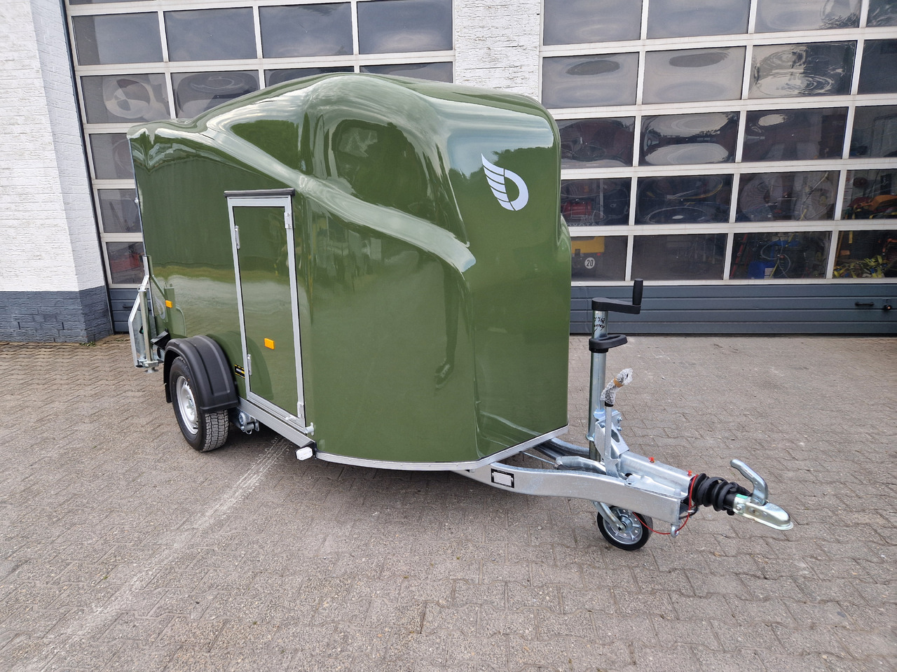 Debon Cargo 1300 300x152x168cm natur green Seitentür Pullman 1300kg 100km/H - Remolque caja cerrada: foto 1 Debon Cargo 1300 300x152x168cm natur green Seitentür Pullman 1300kg 100km/H - Remolque caja cerrada: foto 1