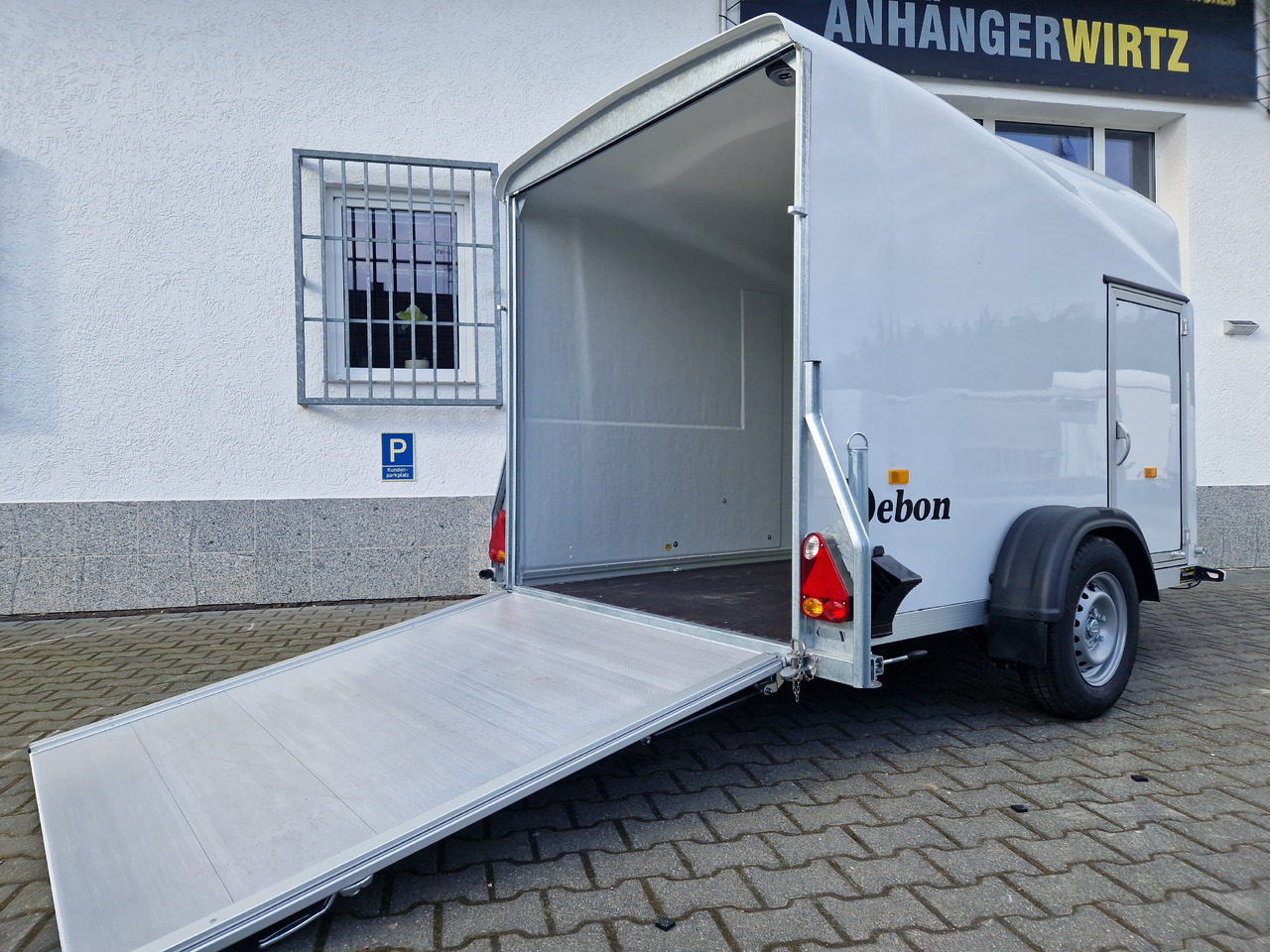 Debon Cargo 1300 300x152x168cm white Seitentür Pullman II 100km/H 1300kg Modell 2025 - Remolque caja cerrada: foto 5 Debon Cargo 1300 300x152x168cm white Seitentür Pullman II 100km/H 1300kg Modell 2025 - Remolque caja cerrada: foto 5