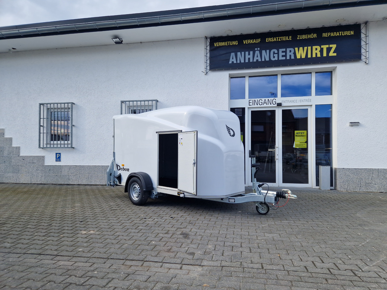 Debon Cargo 1300 300x152x168cm white Seitentür Pullman II 100km/H 1300kg Modell 2025 - Remolque caja cerrada: foto 3 Debon Cargo 1300 300x152x168cm white Seitentür Pullman II 100km/H 1300kg Modell 2025 - Remolque caja cerrada: foto 3