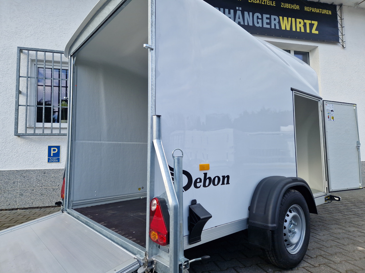 Debon Cargo 1300 300x152x168cm white Seitentür Pullman II 100km/H 1300kg Modell 2025 - Remolque caja cerrada: foto 4 Debon Cargo 1300 300x152x168cm white Seitentür Pullman II 100km/H 1300kg Modell 2025 - Remolque caja cerrada: foto 4