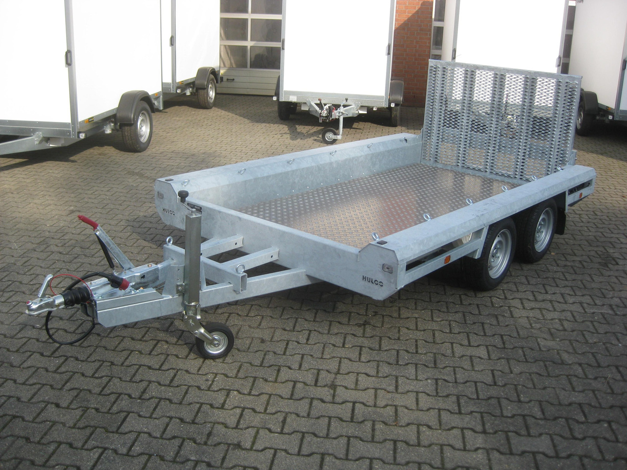 HULCO TERRAX Aluboden 294x150x27cm Heckrampe 100cm (M) 3000kg Abverkauf - Remolque porta maquinaria: foto 1 HULCO TERRAX Aluboden 294x150x27cm Heckrampe 100cm (M) 3000kg Abverkauf - Remolque porta maquinaria: foto 1