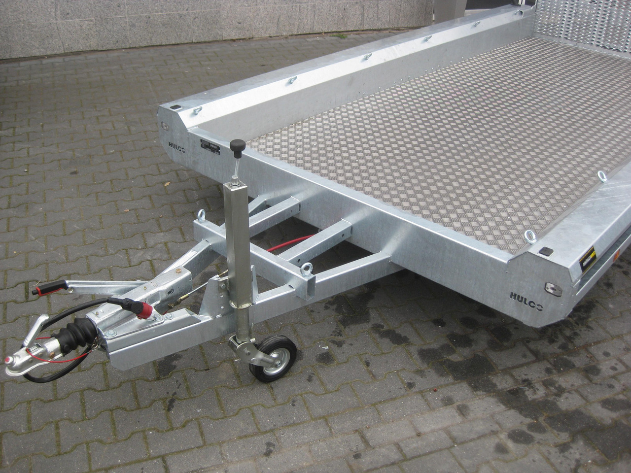 HULCO TERRAX Aluboden 394x180x27cm Heckrampe 150cm (XL) 3500kg - Remolque porta maquinaria: foto 4 HULCO TERRAX Aluboden 394x180x27cm Heckrampe 150cm (XL) 3500kg - Remolque porta maquinaria: foto 4