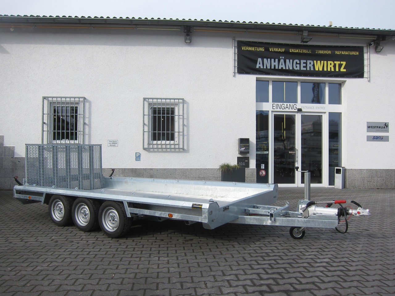 HULCO TERRAX Aluboden 394x188x27cm Heckrampe 100cm Tridem (XL) 3500kg - Remolque porta maquinaria: foto 4 HULCO TERRAX Aluboden 394x188x27cm Heckrampe 100cm Tridem (XL) 3500kg - Remolque porta maquinaria: foto 4