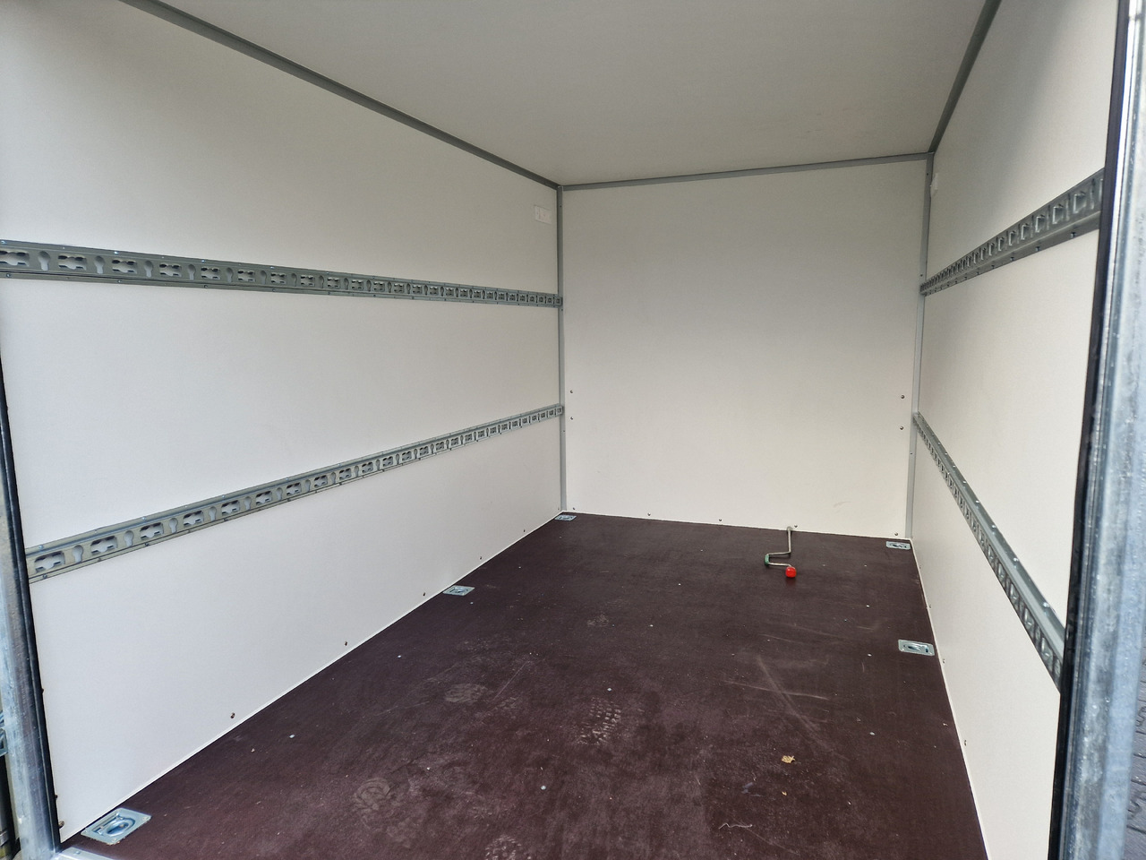Remolque caja cerrada Kargo Koffer Hochlader FC2730HTD 305x180x180cm Stützen 10" (M) 2700kg 100km/H: foto 10