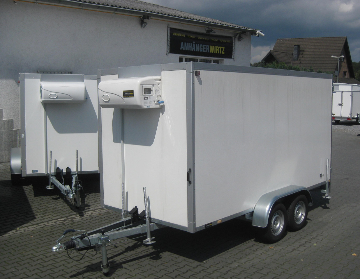 Kühlanhänger AZKF 2740/180 395x178x200cm Govi Kühlaggregat 5 60 Frioliner Modell 2023 - Remolque frigorífico: foto 2 Kühlanhänger AZKF 2740/180 395x178x200cm Govi Kühlaggregat 5 60 Frioliner Modell 2023 - Remolque frigorífico: foto 2