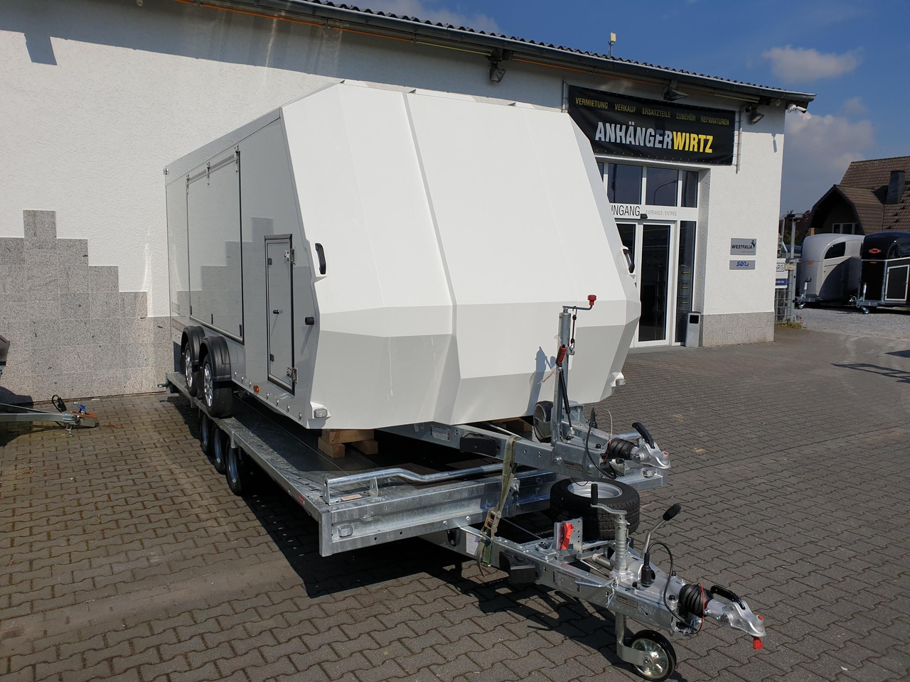 Race Sport Transporter 500x200x175cm Alufelgen silver 4x12" 3000kg Abverkauf - Remolque caja cerrada: foto 2 Race Sport Transporter 500x200x175cm Alufelgen silver 4x12" 3000kg Abverkauf - Remolque caja cerrada: foto 2