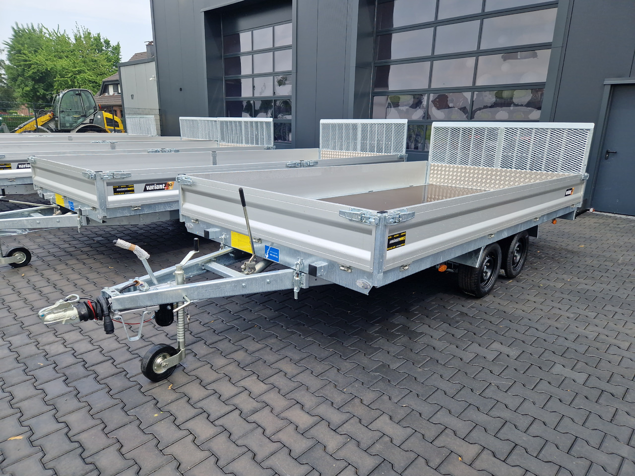 Variant Maschinentransporter 3542 UX Maxi Load Tandem Parabelfeder LED Felgen black 3500kg - Remolque porta maquinaria: foto 1 Variant Maschinentransporter 3542 UX Maxi Load Tandem Parabelfeder LED Felgen black 3500kg - Remolque porta maquinaria: foto 1