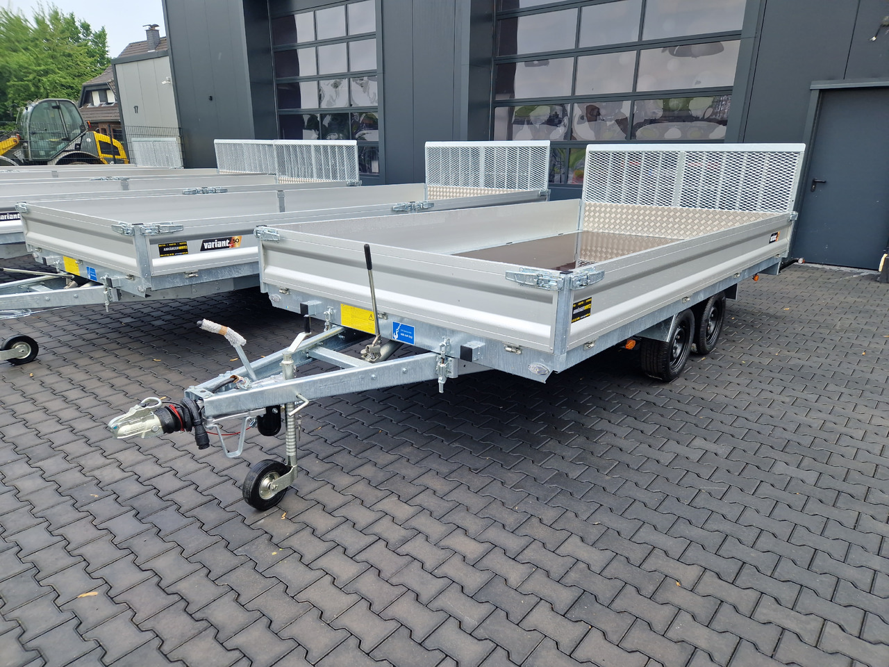 Variant Maschinentransporter 3542 UX Maxi Load Tandem Parabelfeder LED Felgen black 3500kg - Remolque porta maquinaria: foto 2 Variant Maschinentransporter 3542 UX Maxi Load Tandem Parabelfeder LED Felgen black 3500kg - Remolque porta maquinaria: foto 2