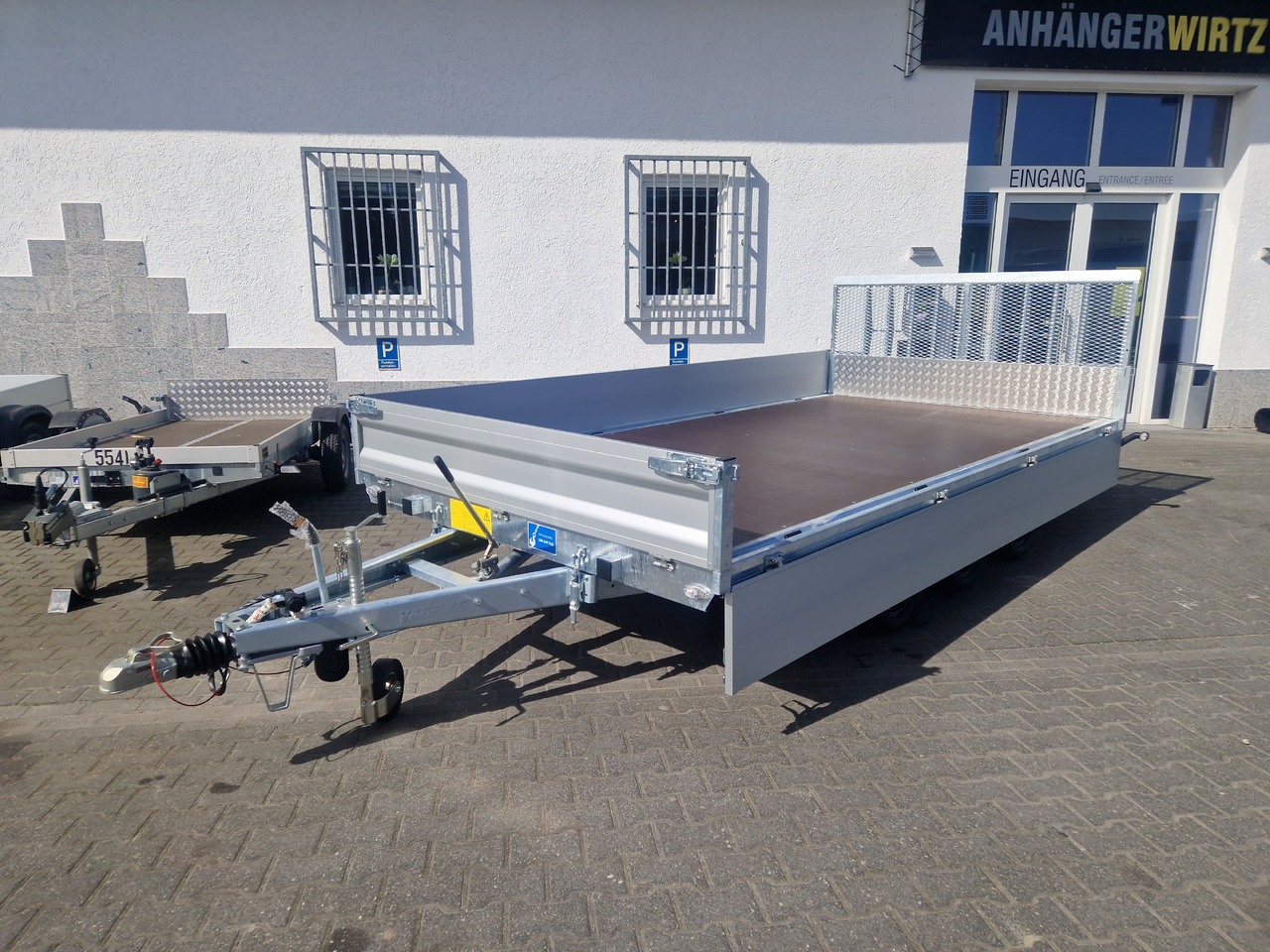 Remolque volquete Variant Maschinentransporter 3543 UX Maxi Load LED Tridem Parabelfederung 3500kg: foto 8 Remolque volquete Variant Maschinentransporter 3543 UX Maxi Load LED Tridem Parabelfederung 3500kg: foto 8