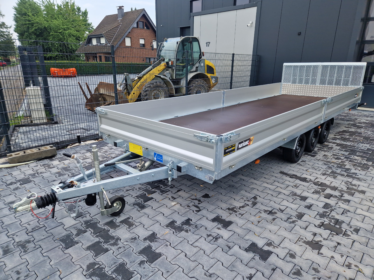 Variant Maschinentransporter 3563 UX Maxi Load 620x210x30cm LED Tridem Parabel black 3500kg - Remolque porta maquinaria: foto 1 Variant Maschinentransporter 3563 UX Maxi Load 620x210x30cm LED Tridem Parabel black 3500kg - Remolque porta maquinaria: foto 1