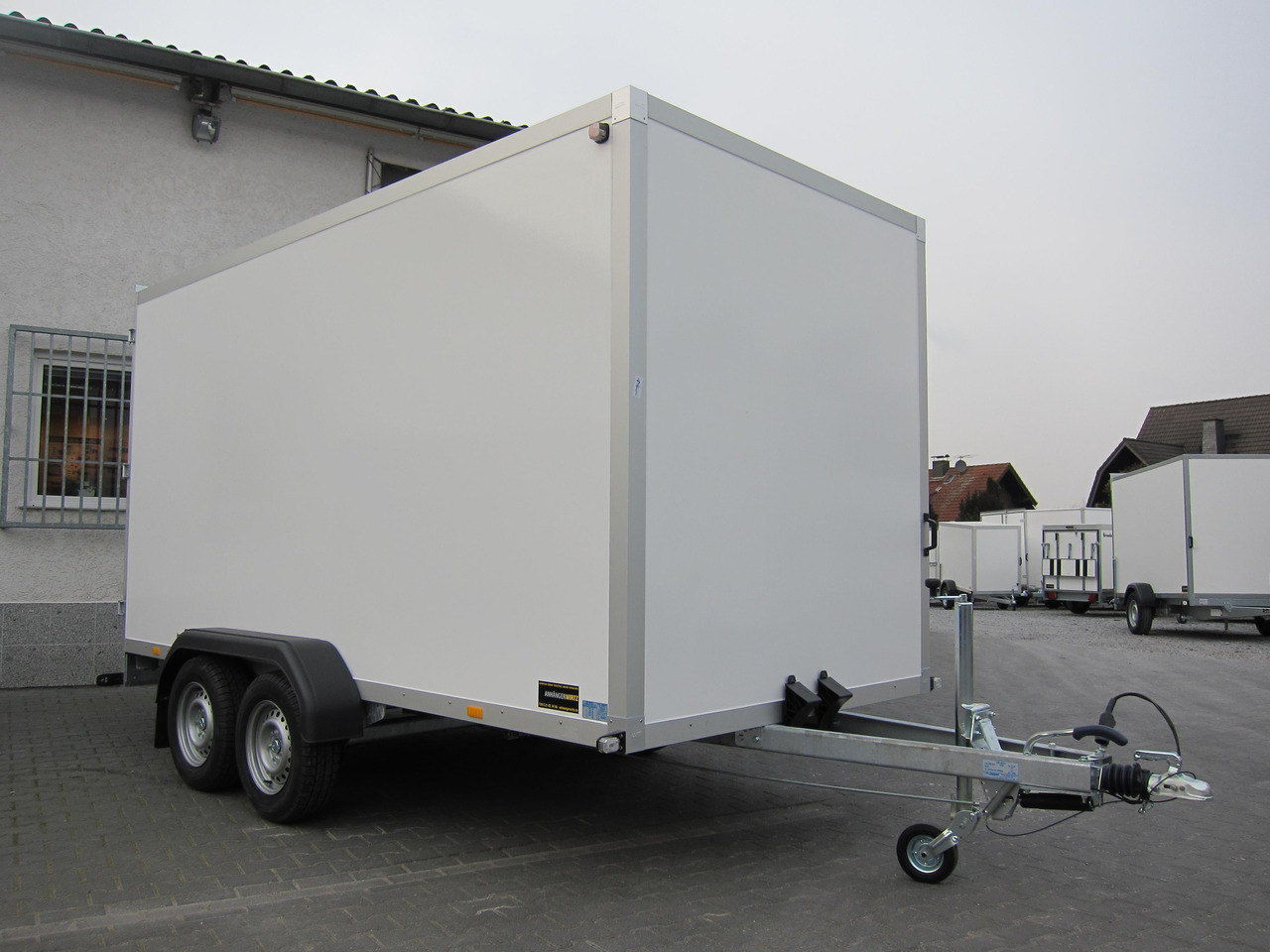 Remolque caja cerrada WM Meyer Koffer AZ 2740/185 S35 401x185x205cm (XL) 2700kg Januar Aktion: foto 6