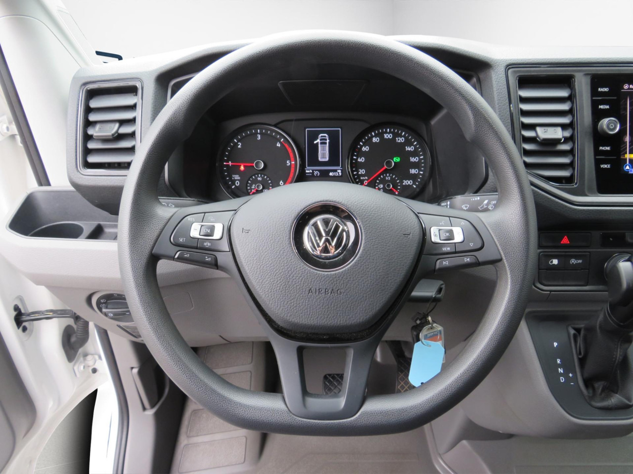 VOLKSWAGEN Crafter 35 L3H3 Kasten 4MOTION Navi ZV - Furgón: foto 4 VOLKSWAGEN Crafter 35 L3H3 Kasten 4MOTION Navi ZV - Furgón: foto 4