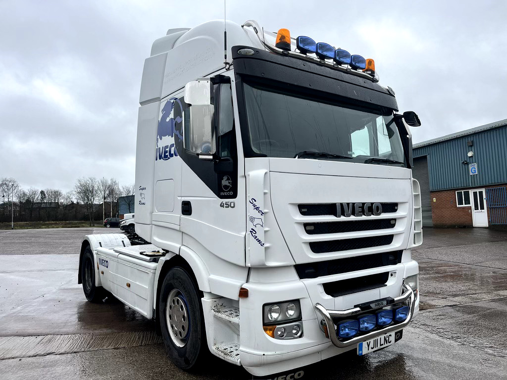 Iveco Stralis 450 4x2 - Cabeza tractora: foto 2 Iveco Stralis 450 4x2 - Cabeza tractora: foto 2