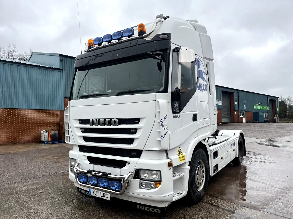 Iveco Stralis 450 4x2 - Cabeza tractora: foto 1 Iveco Stralis 450 4x2 - Cabeza tractora: foto 1