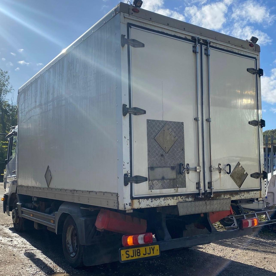 Mercedes Atego 816 - Camión caja cerrada: foto 4 Mercedes Atego 816 - Camión caja cerrada: foto 4