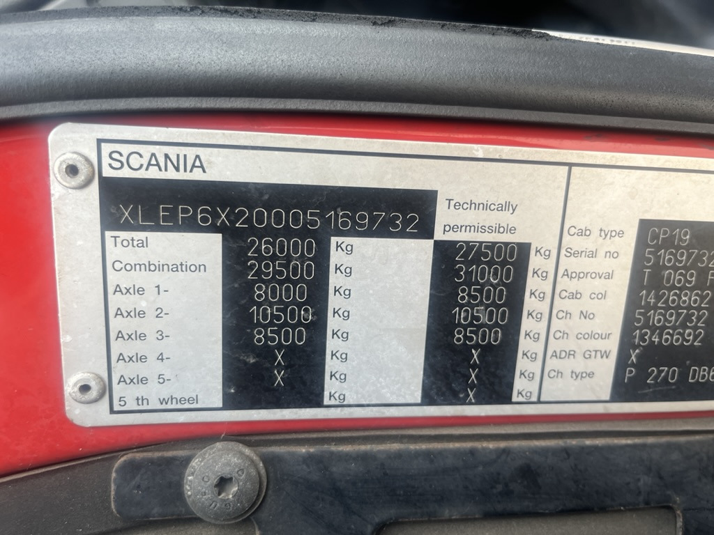 Scania P270 6x2 Curtain side. - Camión lona: foto 5 Scania P270 6x2 Curtain side. - Camión lona: foto 5