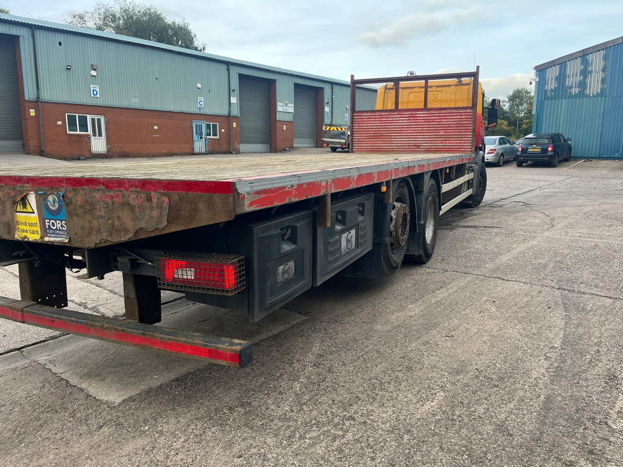 Scania P280 - Camión caja abierta: foto 3 Scania P280 - Camión caja abierta: foto 3