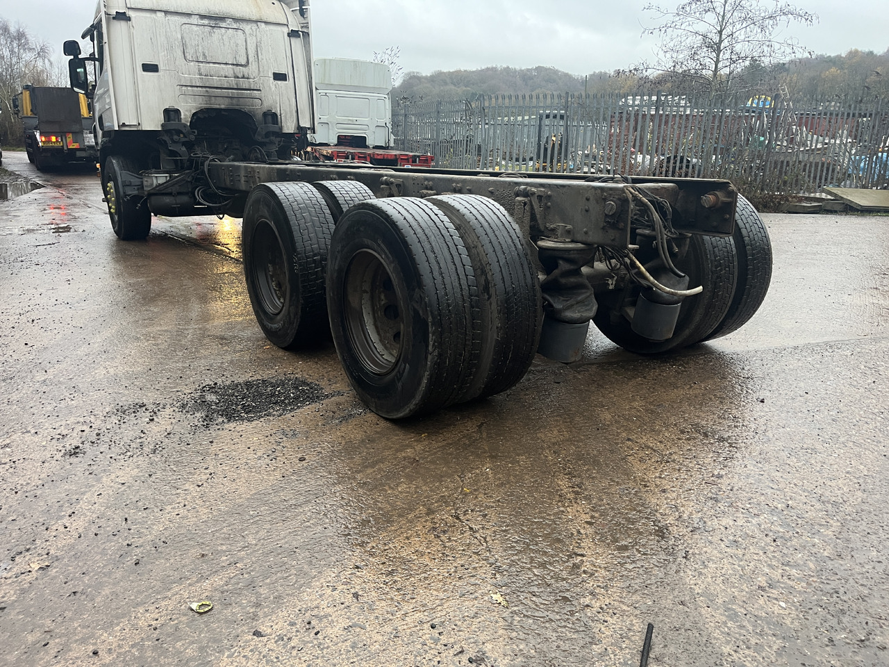 Scania P320 6x2 Chassis Cab - Camión chasis: foto 3 Scania P320 6x2 Chassis Cab - Camión chasis: foto 3