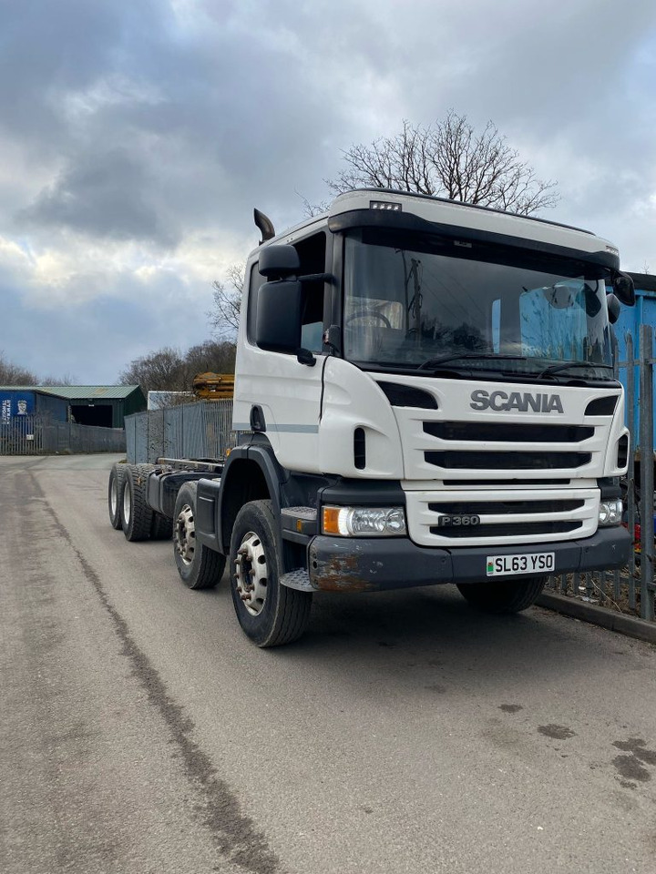 Scania P360 8x4 Chassis Cab - Camión chasis: foto 1 Scania P360 8x4 Chassis Cab - Camión chasis: foto 1