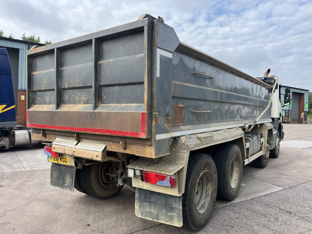 Scania P410 8x4 Tipper - Camión volquete: foto 4 Scania P410 8x4 Tipper - Camión volquete: foto 4