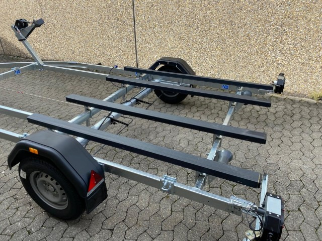 Brenderup Doppel Jetski Premium PWC21200B RAX , 1,2 to., 3,8m - Remolque para barco: foto 4 Brenderup Doppel Jetski Premium PWC21200B RAX , 1,2 to., 3,8m - Remolque para barco: foto 4