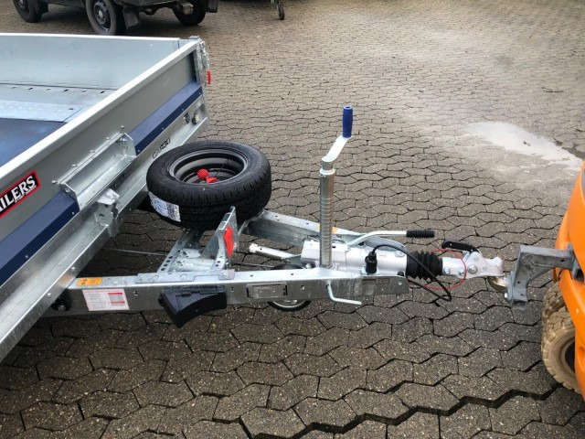 Brian James Cargo Connect Universalanhänger 476-6022-35-3-12, 6000 x 2290 x 300 mm, 3,5 to., 12 Zoll - Remolque de coche: foto 3 Brian James Cargo Connect Universalanhänger 476-6022-35-3-12, 6000 x 2290 x 300 mm, 3,5 to., 12 Zoll - Remolque de coche: foto 3