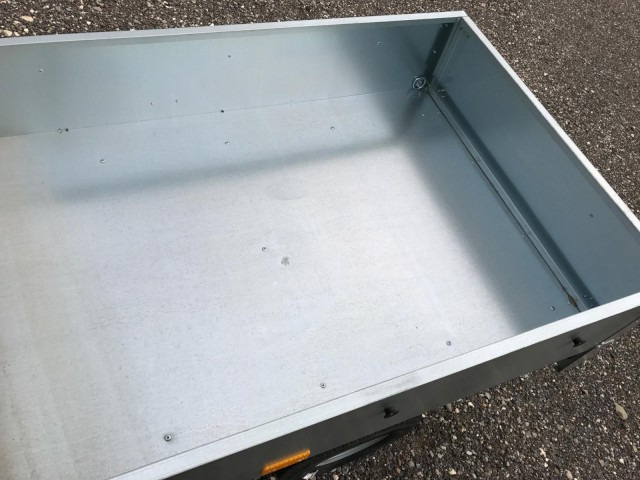 Neptun GN052, N5-145, City 400 kg 1450 x 980 x 300 mm - Remolque de coche: foto 3 Neptun GN052, N5-145, City 400 kg 1450 x 980 x 300 mm - Remolque de coche: foto 3