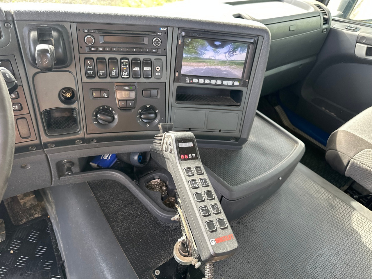 SCANIA G450 8x4 Abrollkipper - Camión multibasculante: foto 4 SCANIA G450 8x4 Abrollkipper - Camión multibasculante: foto 4