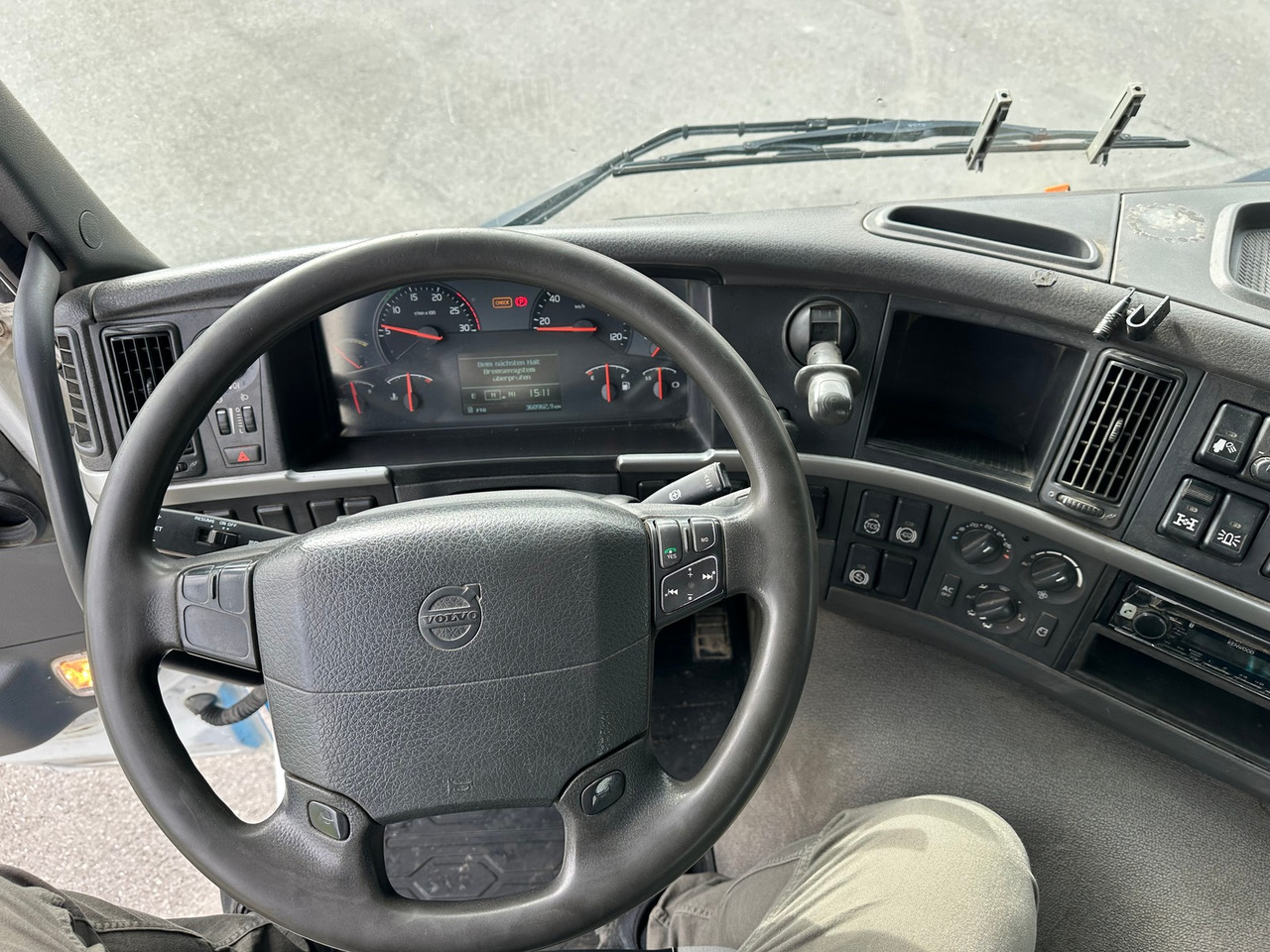 Foto del interior 1: Camión con equipo de cable VOLVO FMX 420 8x4