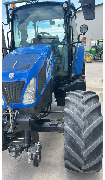 New Holland T 5.105 Smart Trax - Tractor: foto 1 New Holland T 5.105 Smart Trax - Tractor: foto 1