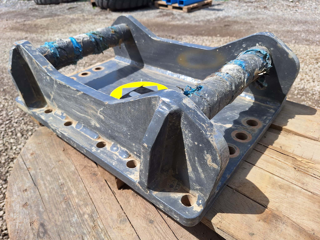 Acoplamiento rápido para Maquinaria de construcción Breaker BAT140 attachment plate S60: foto 8