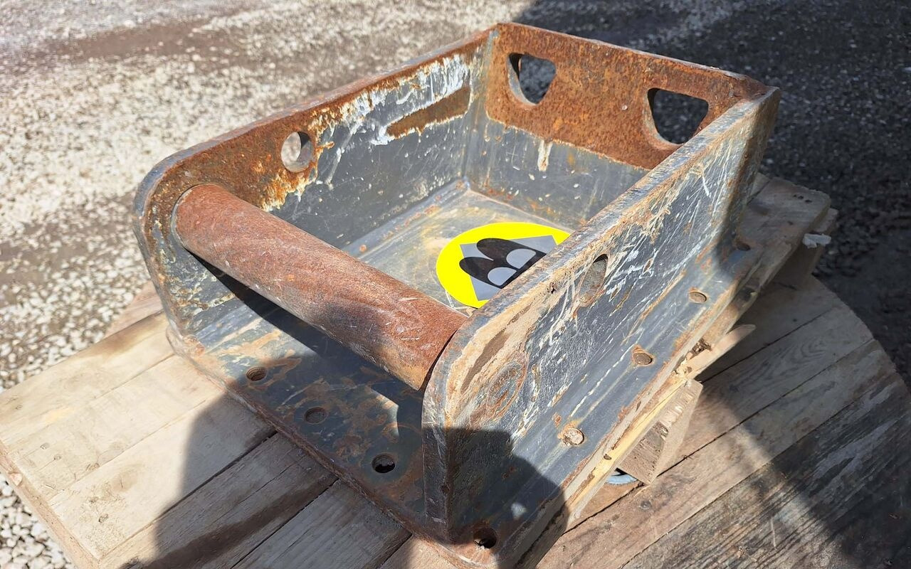 D&A 7V attachment plate for hydraulic breaker - Acoplamiento rápido: foto 3 D&A 7V attachment plate for hydraulic breaker - Acoplamiento rápido: foto 3