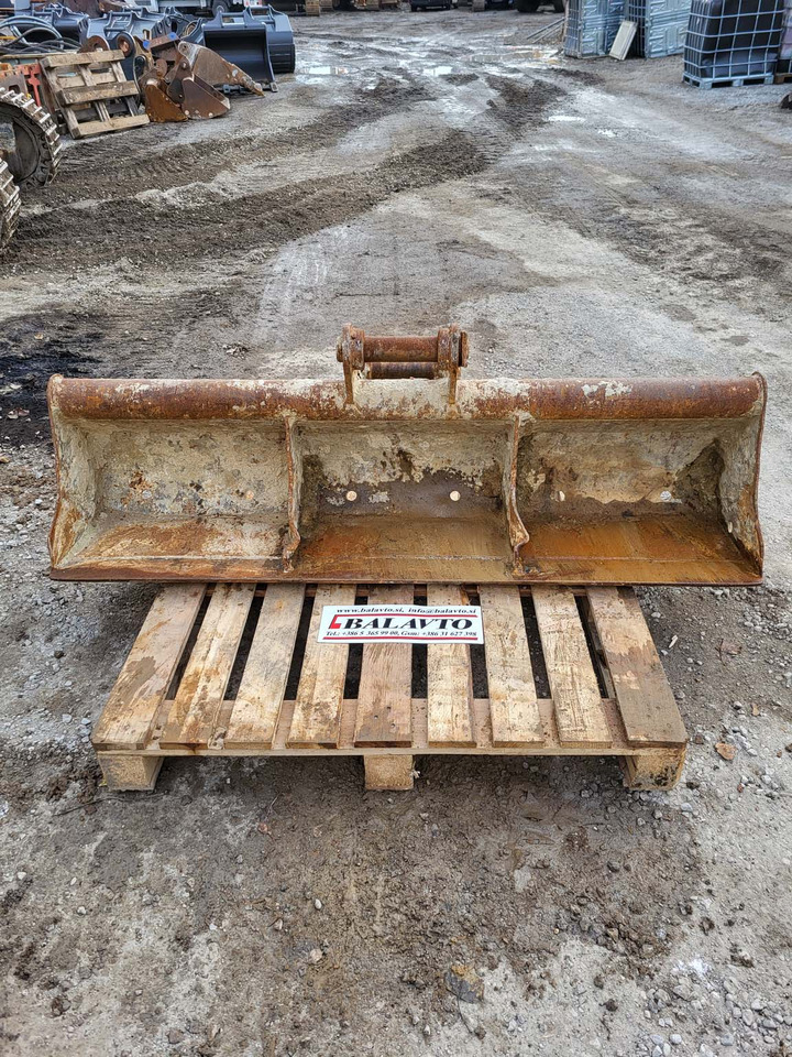 Ditch cleaning bucket 1800 mm S60 for 8-12 ton excavators - Cazo para excavadora para Maquinaria de construcción: foto 1 Ditch cleaning bucket 1800 mm S60 for 8-12 ton excavators - Cazo para excavadora para Maquinaria de construcción: foto 1