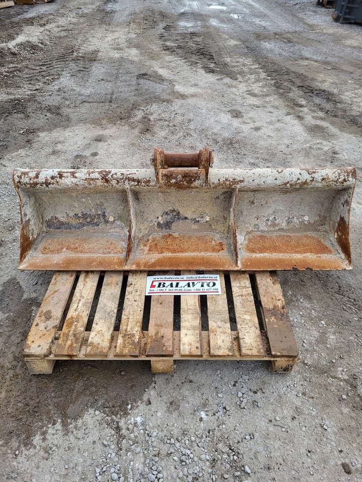 Ditch cleaning bucket 1800 mm for 8-12 ton excavators - Cazo para excavadora para Maquinaria de construcción: foto 1 Ditch cleaning bucket 1800 mm for 8-12 ton excavators - Cazo para excavadora para Maquinaria de construcción: foto 1