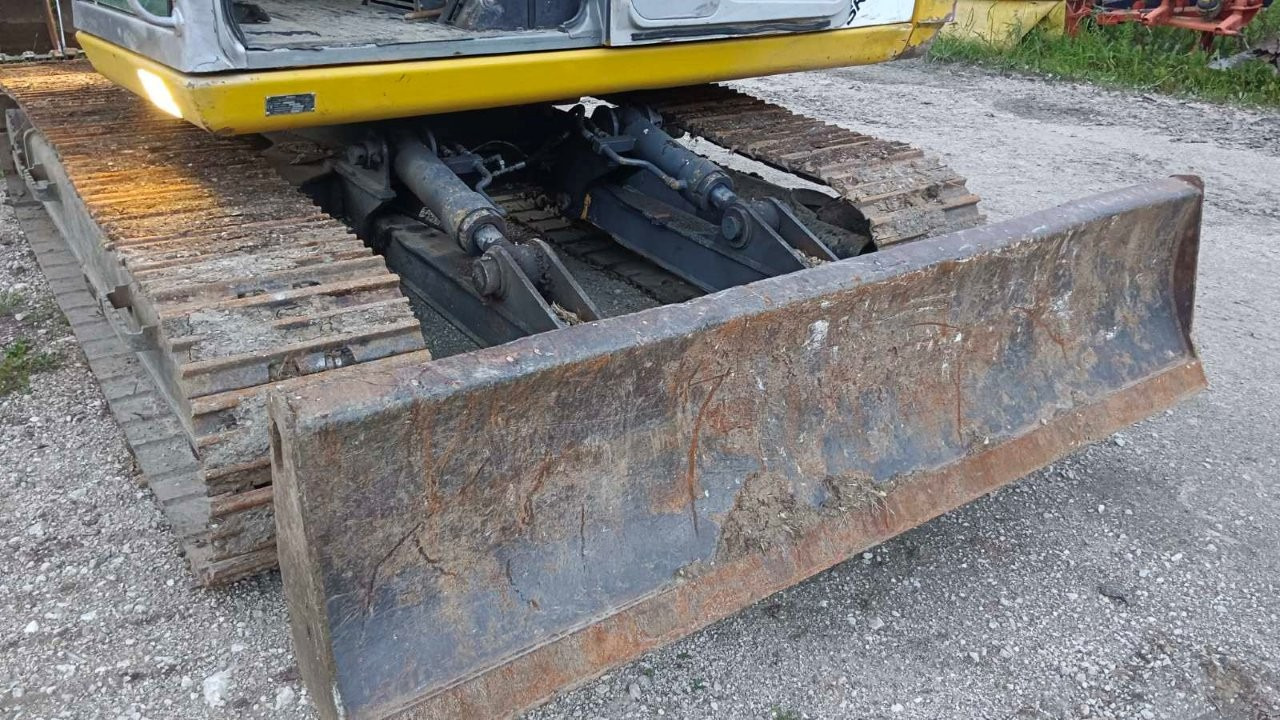 KOBELCO SK 130LC - Excavadora de cadenas: foto 3 KOBELCO SK 130LC - Excavadora de cadenas: foto 3