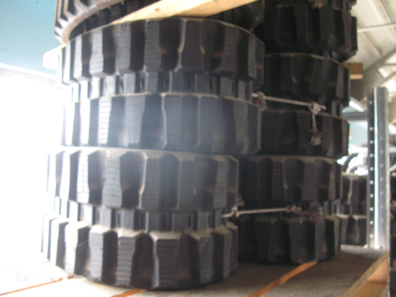 TAERYUK CW300X52,5X74 - Oruga para Excavadora: foto 1 TAERYUK CW300X52,5X74 - Oruga para Excavadora: foto 1