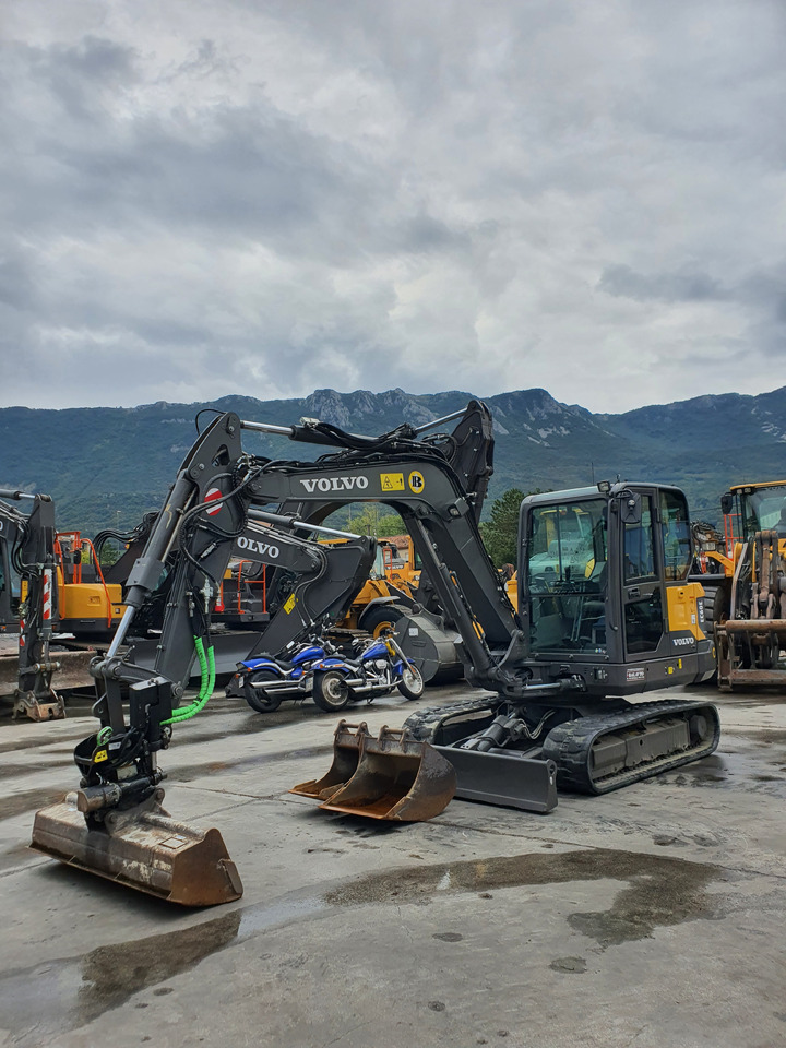 VOLVO EC60E - Miniexcavadora: foto 1 VOLVO EC60E - Miniexcavadora: foto 1