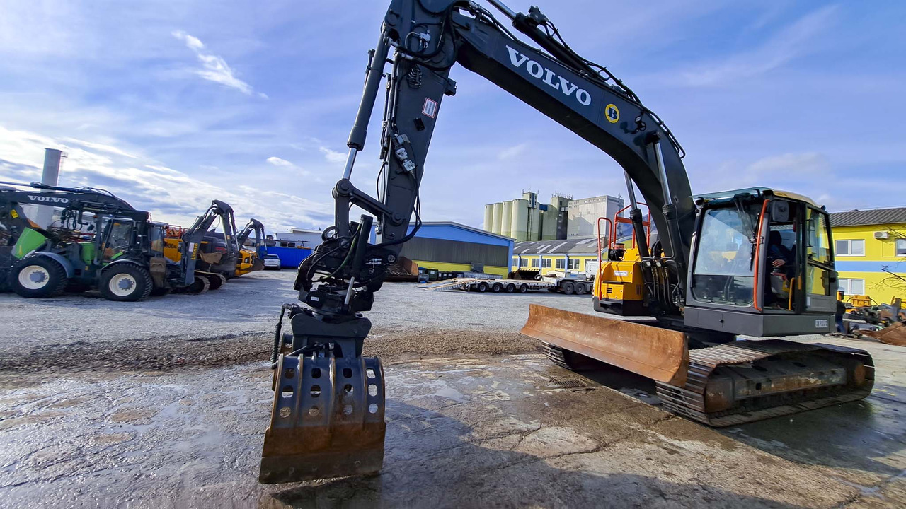 VOLVO ECR235EL - Excavadora de cadenas: foto 1 VOLVO ECR235EL - Excavadora de cadenas: foto 1