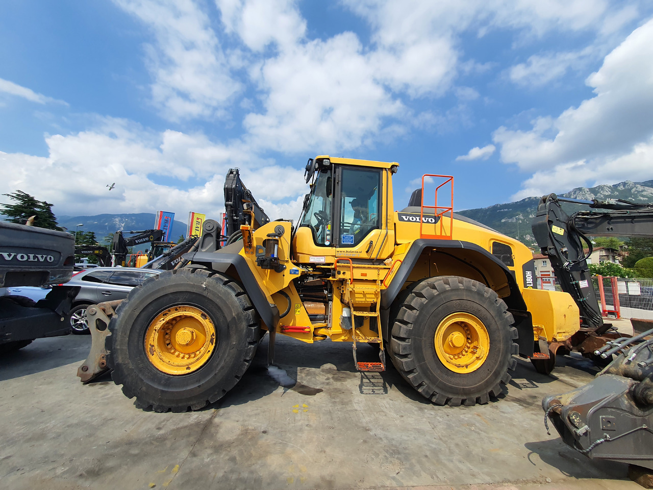 VOLVO L180H - Cargadora de ruedas: foto 1 VOLVO L180H - Cargadora de ruedas: foto 1
