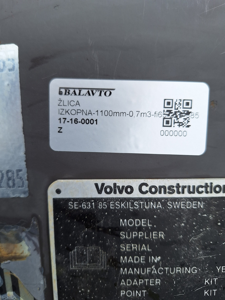 VOLVO digging bucket 1100 mm - Cazo para excavadora: foto 5 VOLVO digging bucket 1100 mm - Cazo para excavadora: foto 5