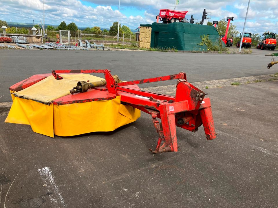 Heckmähwerk Fella KM 187 Trommelmäher 1,80m - Segadora: foto 4 Heckmähwerk Fella KM 187 Trommelmäher 1,80m - Segadora: foto 4